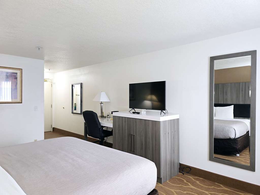 Quality Inn & Suites Longview Kelso - photo 15