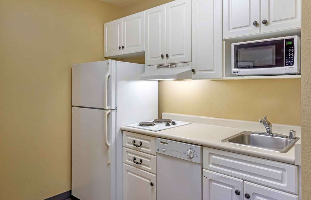 Extended Stay America Suites Seattle Bothell Canyon Park - photo 18