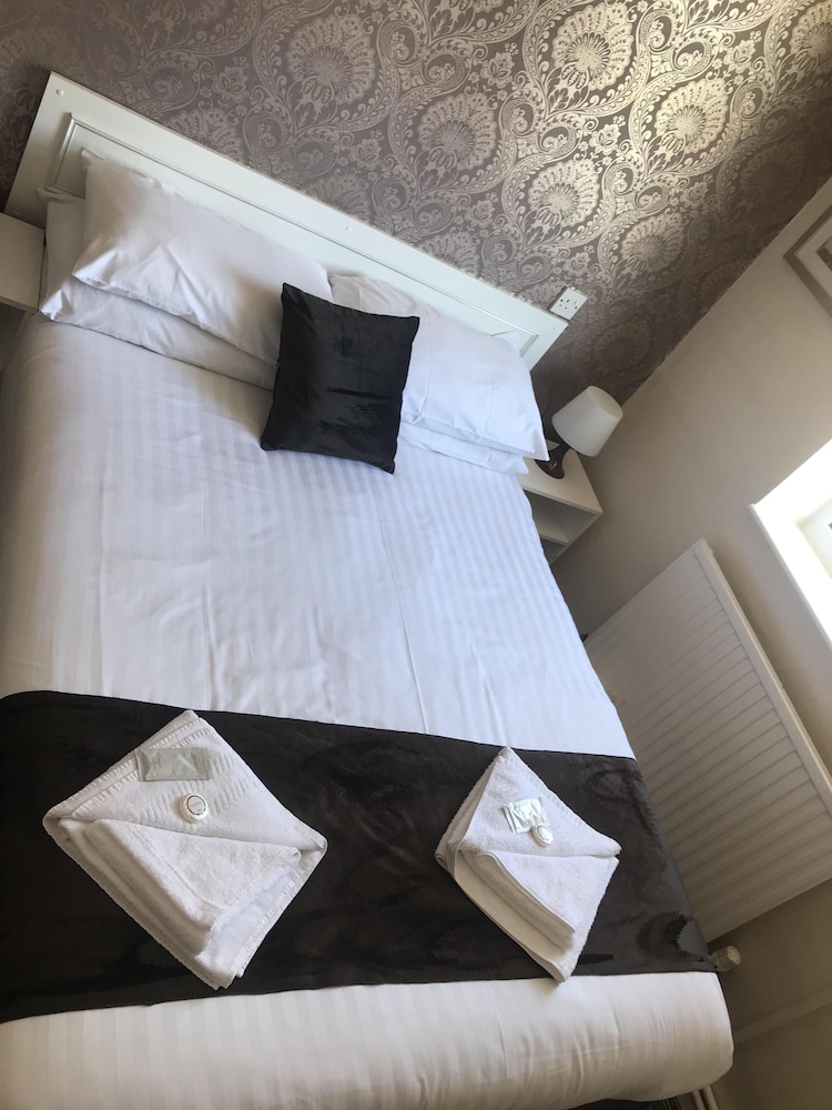 The Feathers Hotel — Blackpool — photo 5