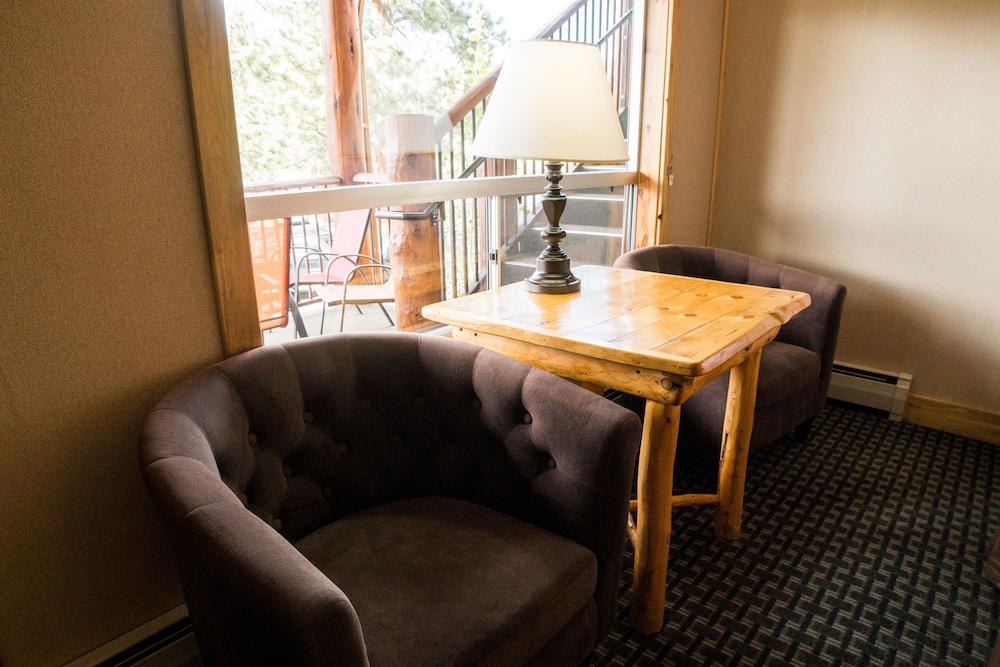 Hotel Estes - photo 7