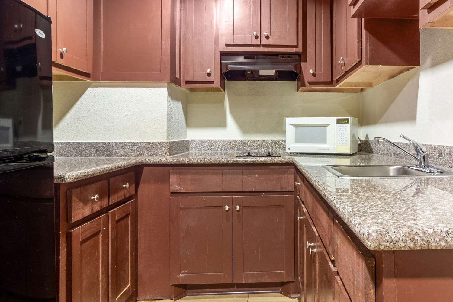Rodeway Inn & Suites Houston near Medical Center - photo 25