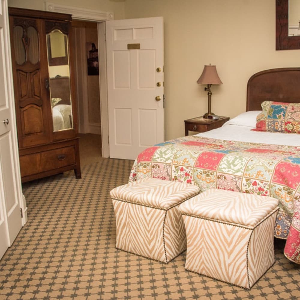 Vandiver Inn - photo 35