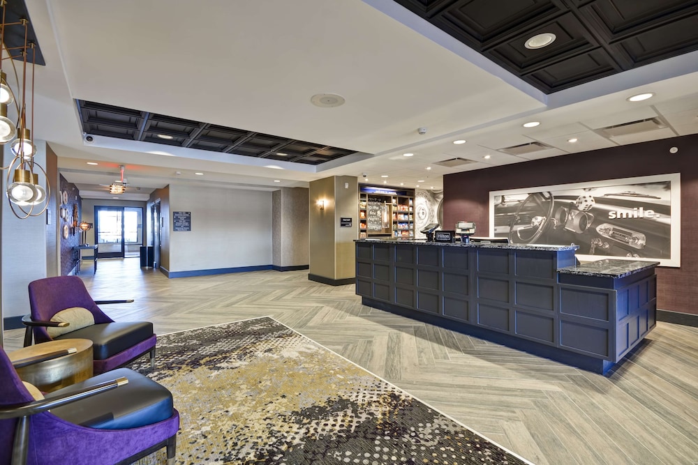 Hampton Inn & Suites Detroit Warren - photo 8