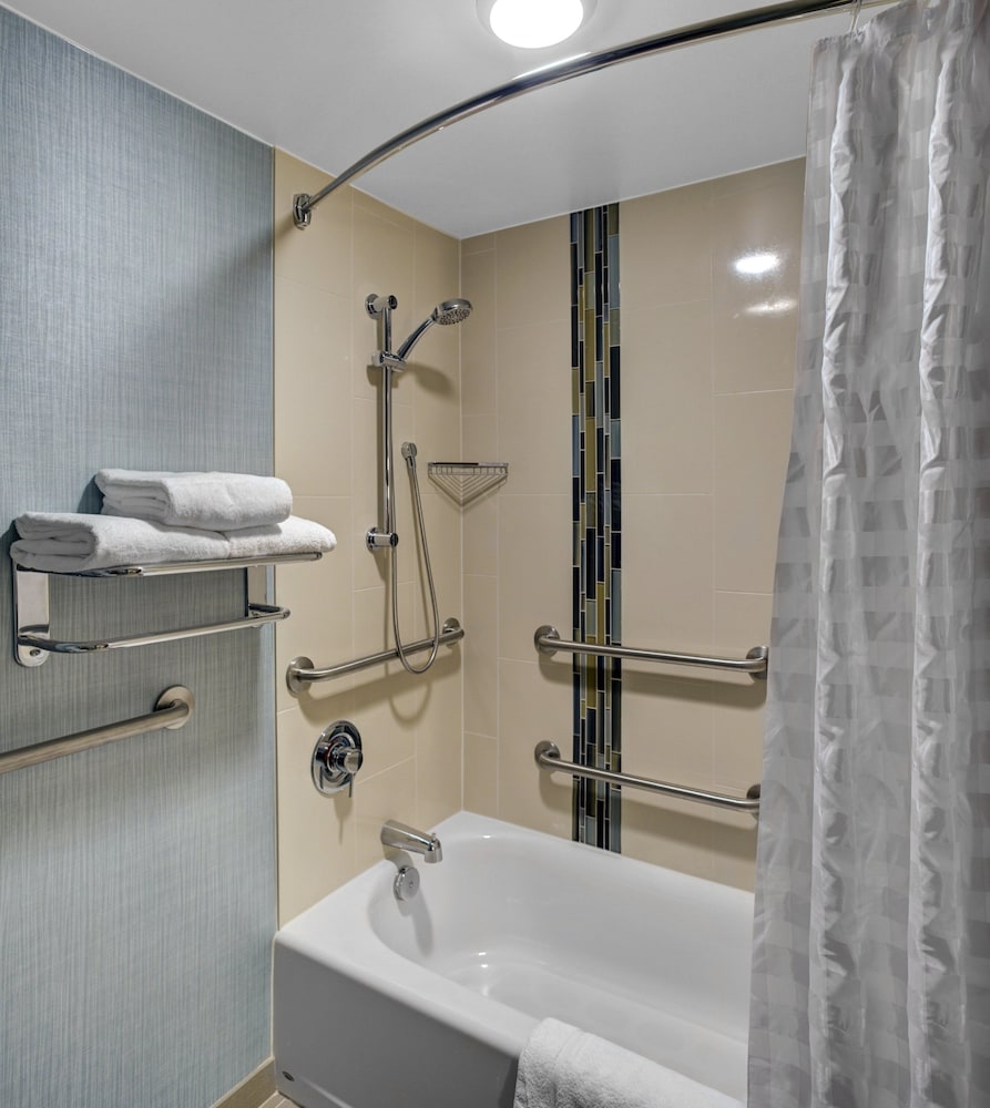 Candlewood Suites Cincinnati Northeast Mason by IHG - photo 24
