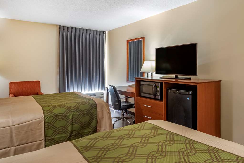 Econo Lodge Saint Stephen - photo 19