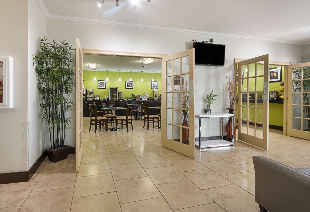 Best Western Plus Deridder Inn & Suites - photo 12