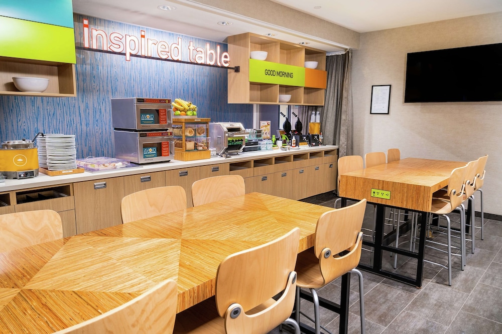 Home2 Suites by Hilton San Antonio at the Rim - photo 35