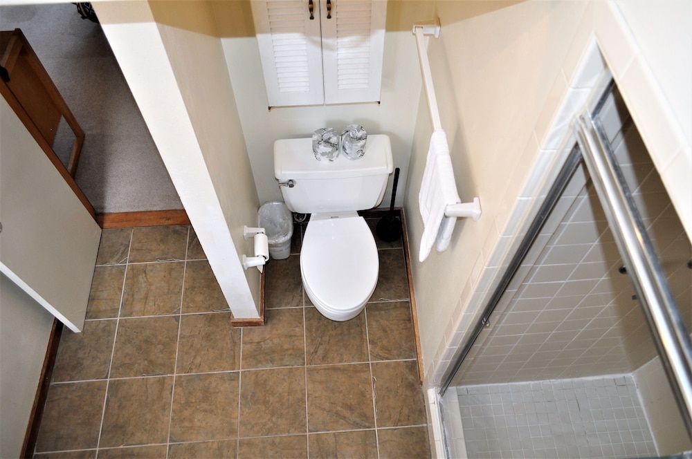 Tennis Townhome 2 Bed 2.5 Bath - photo 19