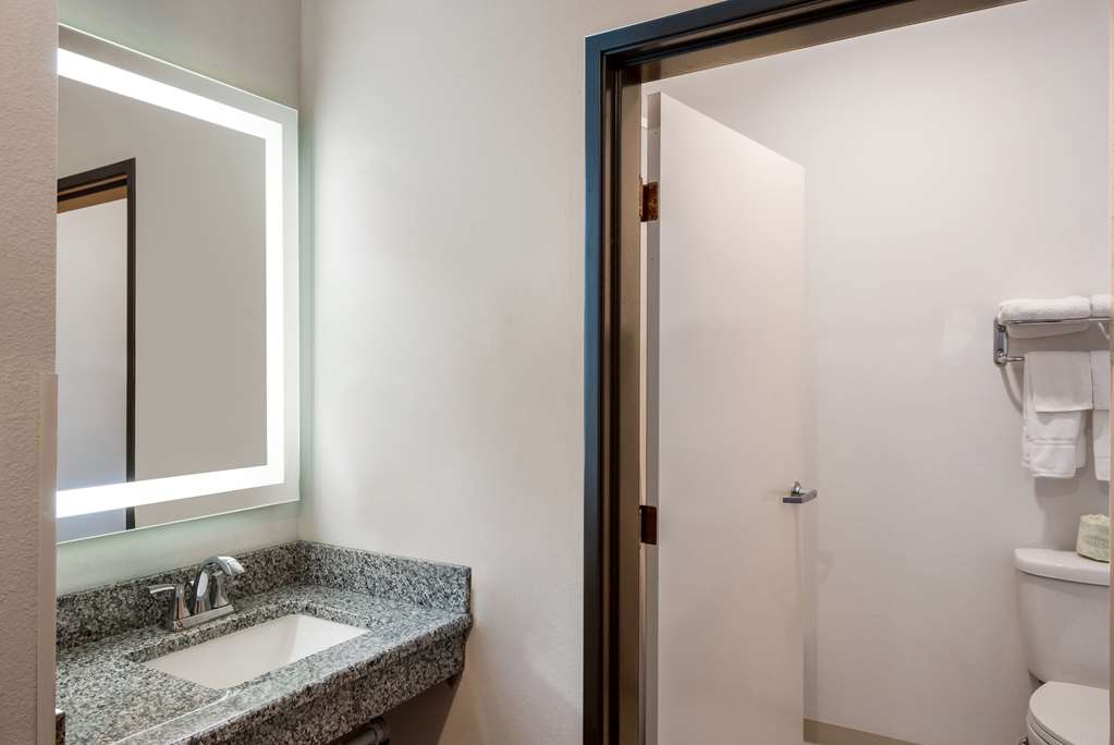SureStay Plus Hotel by Best Western Coralville Iowa City - photo 22