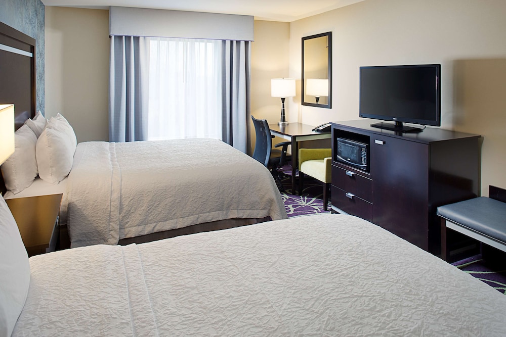 Hampton Inn & Suites Lansing West - photo 8
