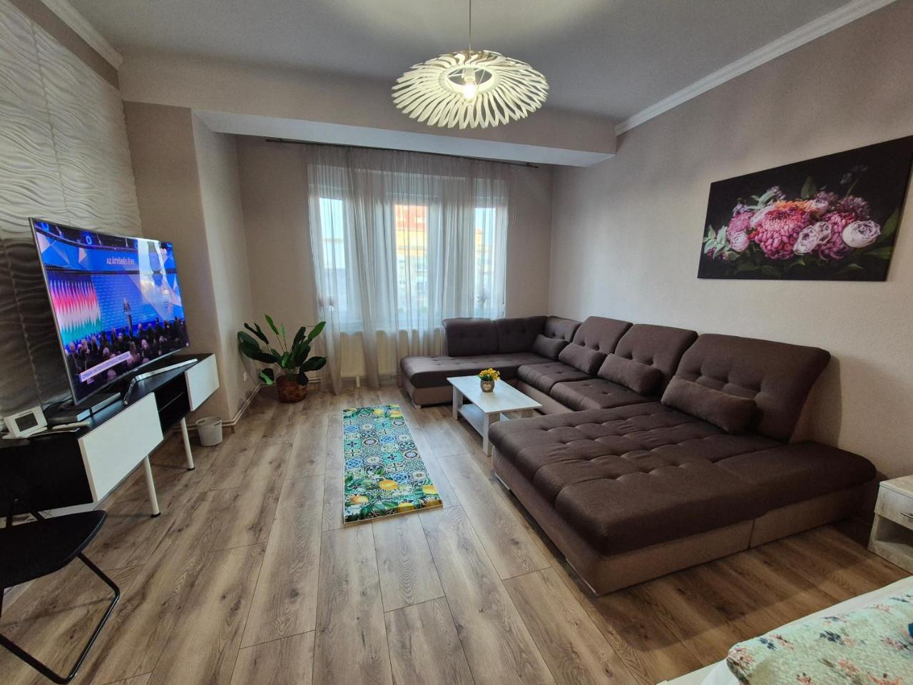Natural Blue Apartment — 4-Star Luxury Hotel in Budapest, Hungary
