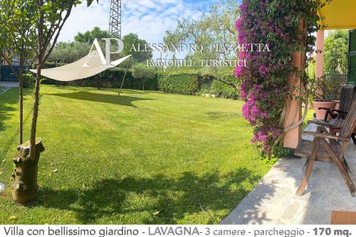 Villa Marinin con splendido giardino e vicino ad oasi naturalistica — 4-Star Luxury Hotel in Lavagna, Italy
