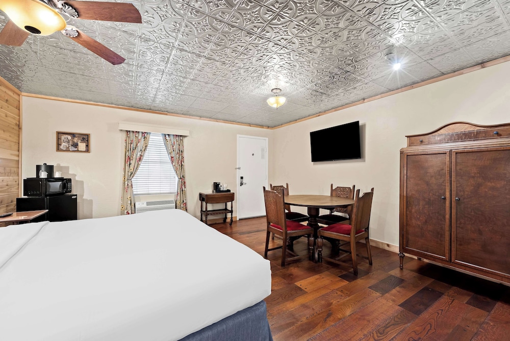 Best Western Route 66 Rail Haven - photo 13