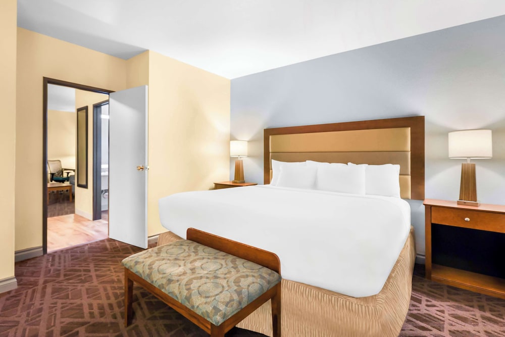 Inn at Joshua Tree - photo 17