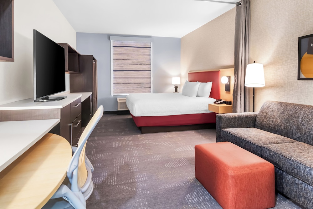 Home2 Suites by Hilton Dallas Grand Prairie - photo 8