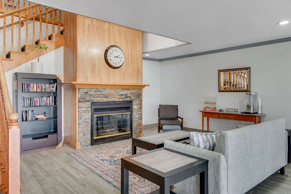 Country Inn & Suites by Radisson Grand Rapids Airport MI - photo 8