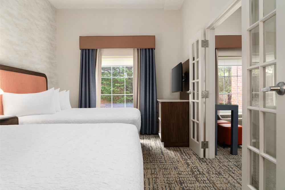 Hampton Inn & Suites Newport Middletown - photo 12