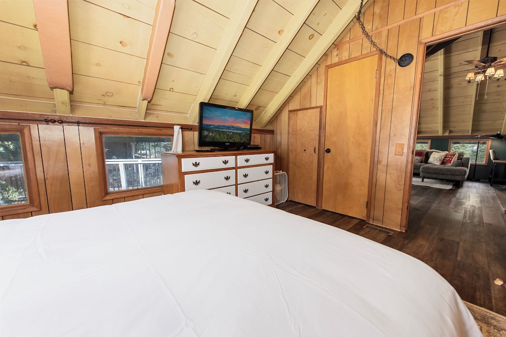 Forest Glen — Big Bear City — photo 3