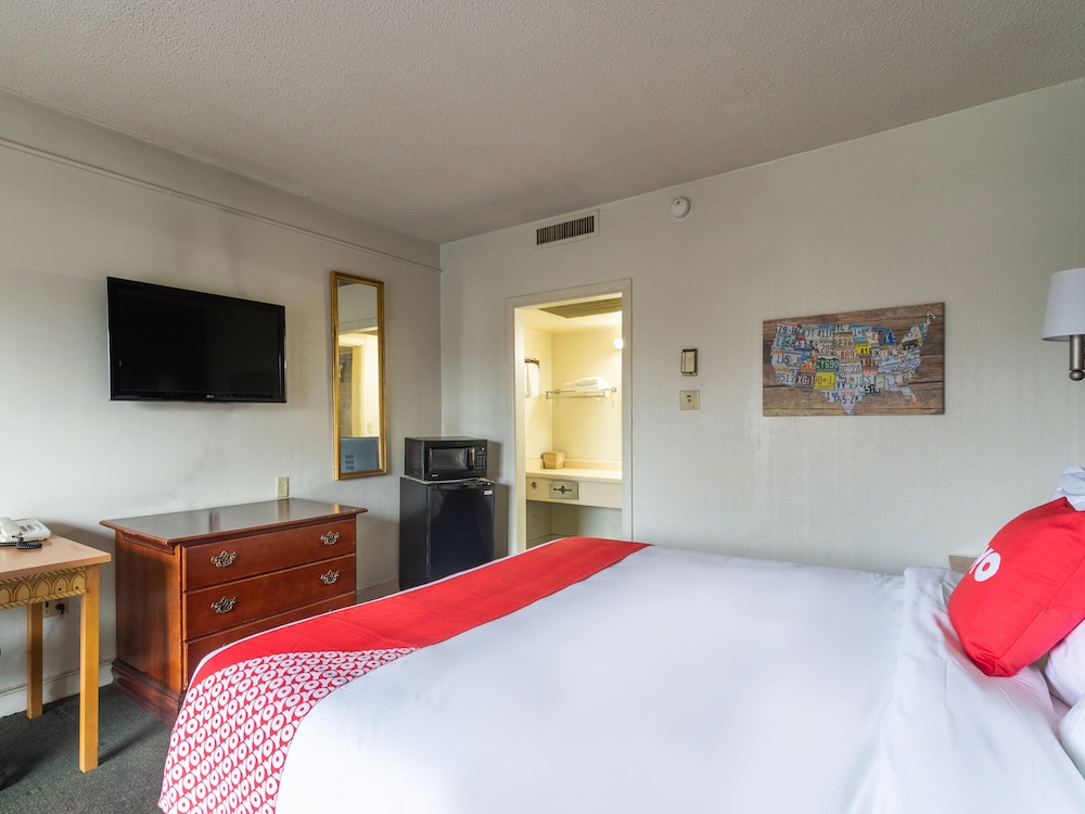 OYO Hotel Sumter SC Downtown - photo 7