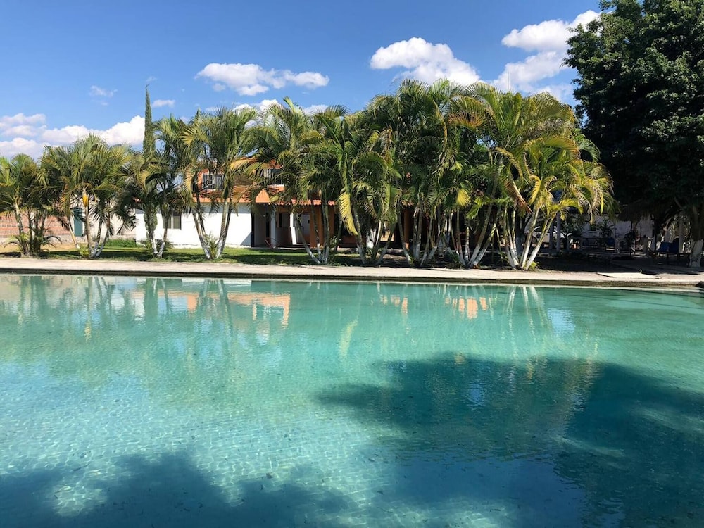 Lodging And Tranquility — hotel in Tlaquiltenango