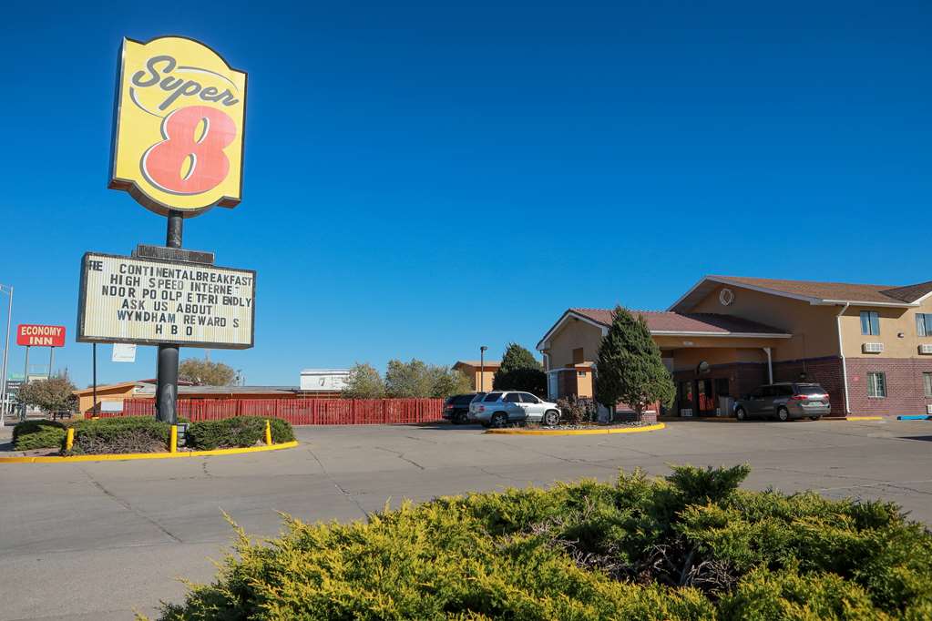 Super 8 by Wyndham Gallup - photo 3