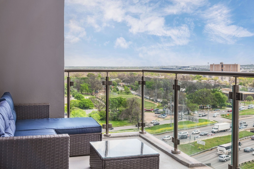 Fairfield by Marriott Inn & Suites Austin Downtown - photo 9