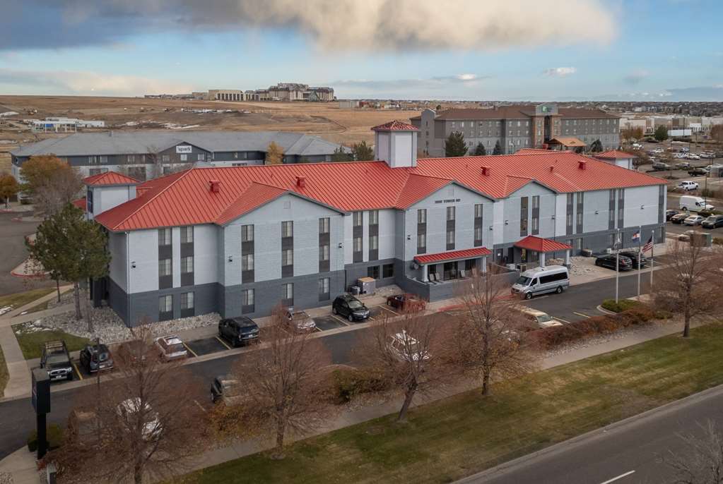 AmericInn by Wyndham Denver Airport - photo 2