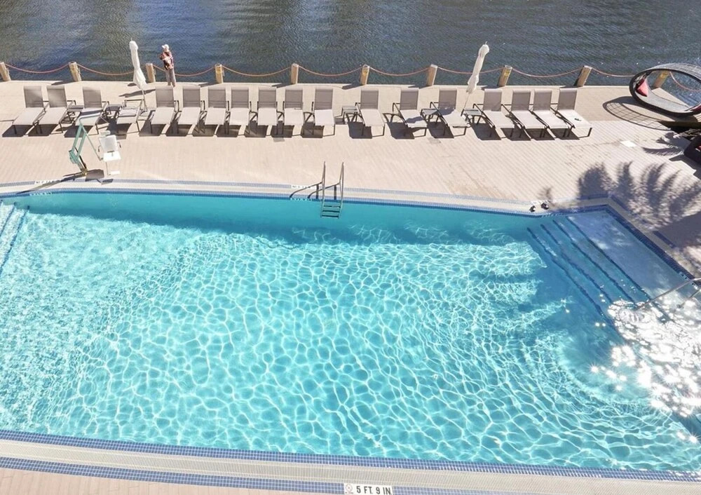 Incredible Bay View 3 Bed Private Floor Apt 1101 BW Resort Miami FL - photo 10