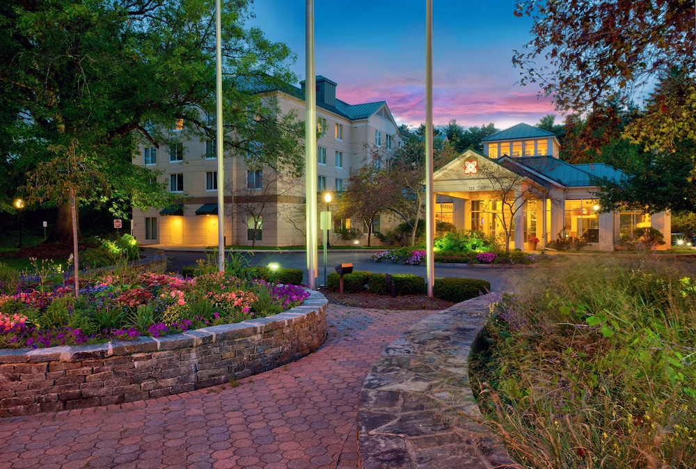 Hilton Garden Inn Saratoga Springs - photo 73