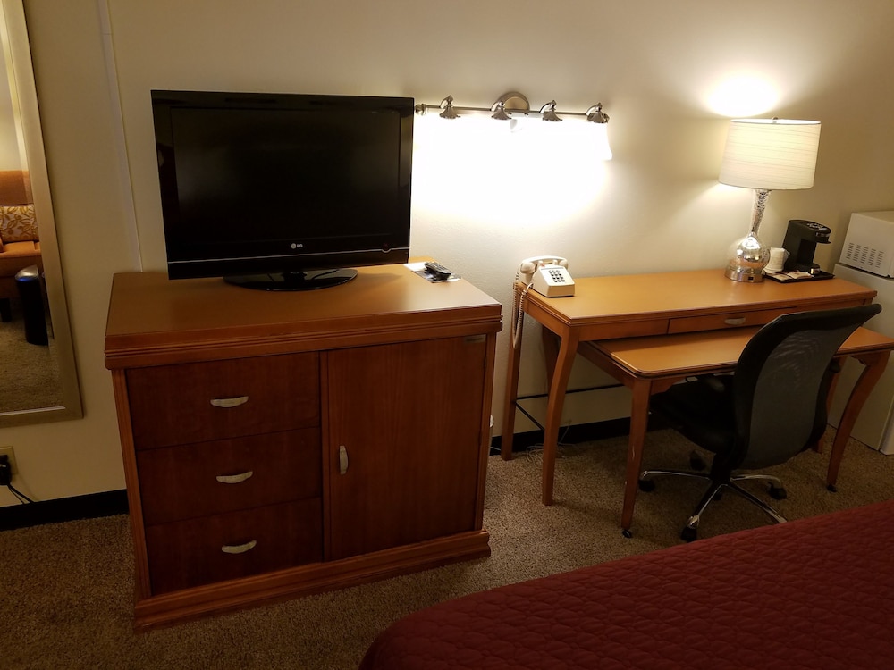 West Plains Motel - photo 45
