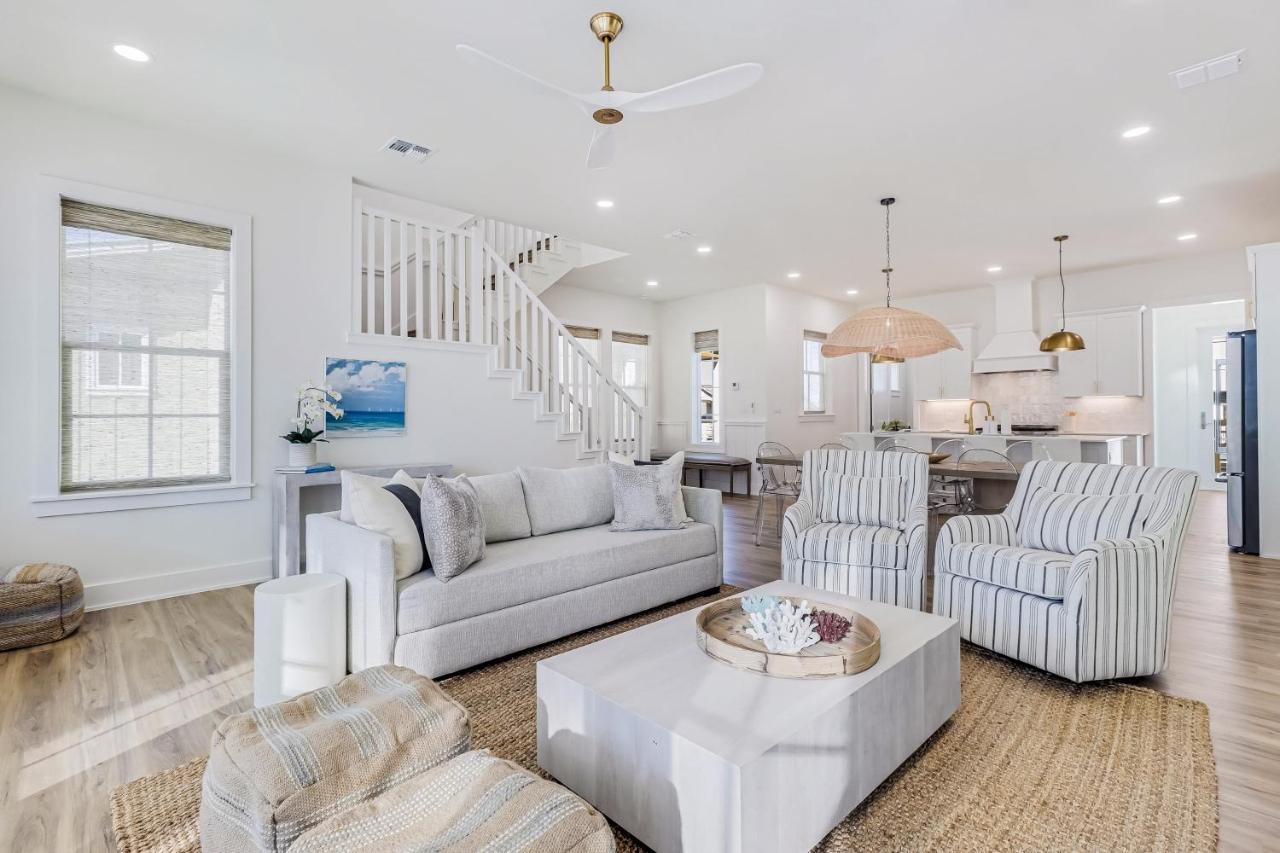 Sunsets & Smiles — 4-Star Luxury Hotel in Port Aransas, United States
