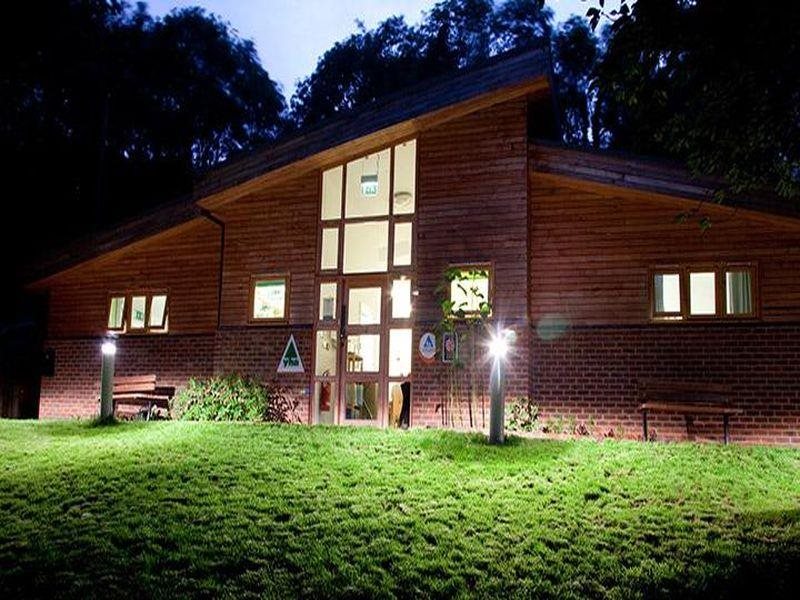 YHA Eastbourne — 4-Star Luxury Hotel in Eastbourne, United Kingdom