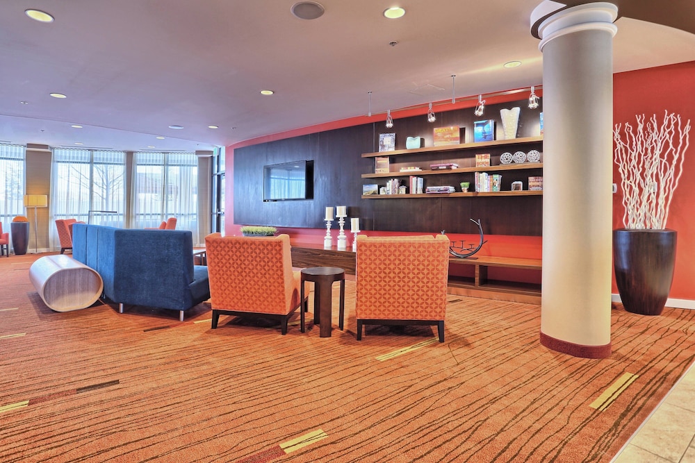Courtyard by Marriott Harrisburg West Mechanicsburg - photo 3