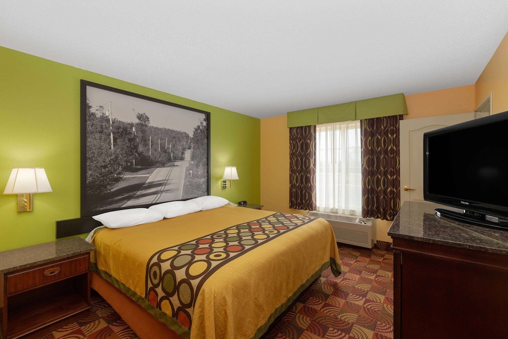 Super 8 by Wyndham Lake of the Ozarks - photo 12