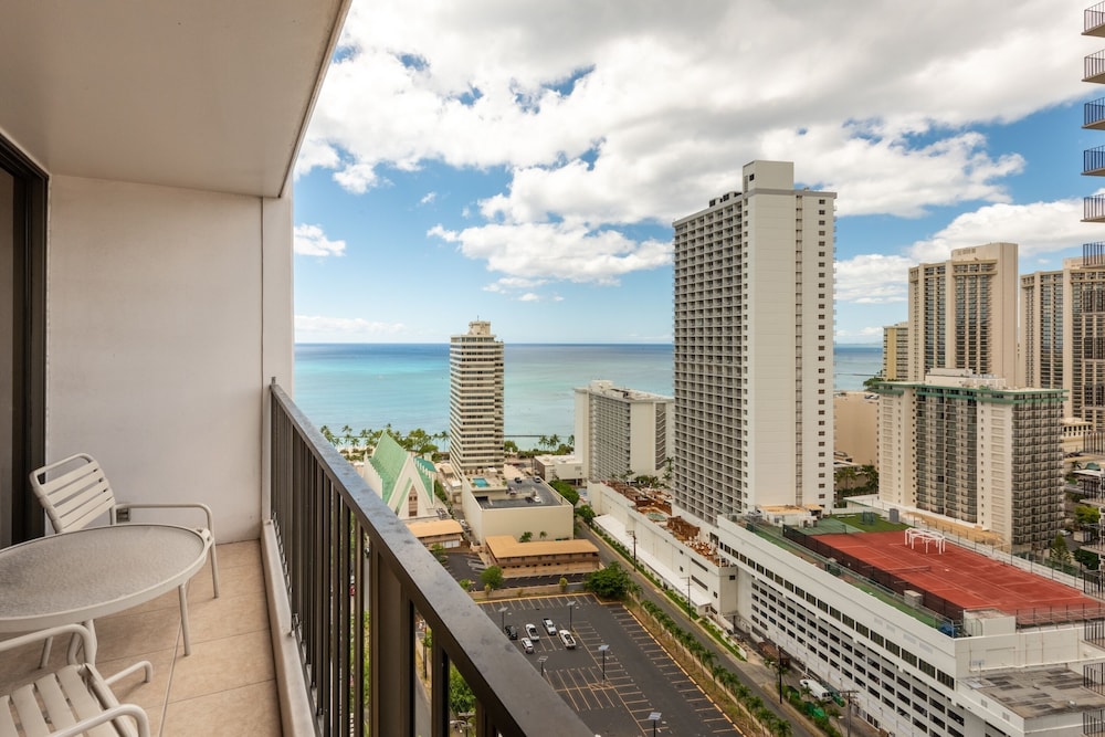 Waikiki Banyan Condo Located One Block From Waikiki Beach by Koko Resort Vacation Rentals - photo 90