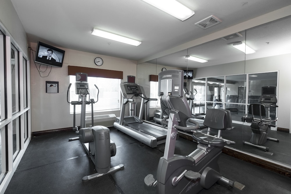 Holiday Inn Express & Suites Chicago Matteson an IHG Hotel - photo 33