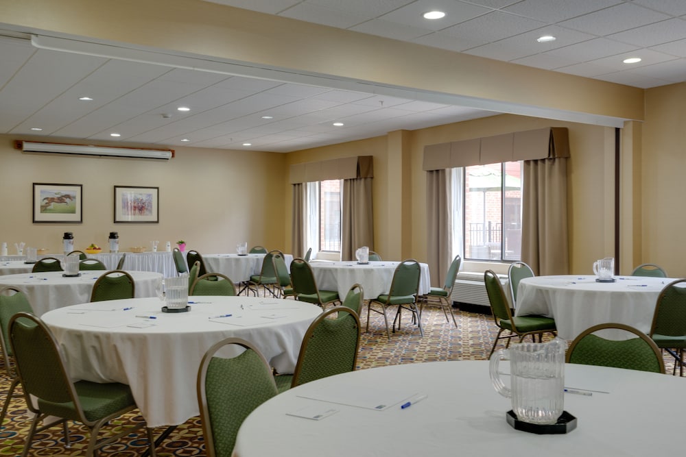 Holiday Inn Express Charles Town by IHG - photo 47