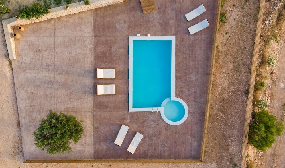 Villa Nina — 4-Star Luxury Hotel in Zakynthos, Greece