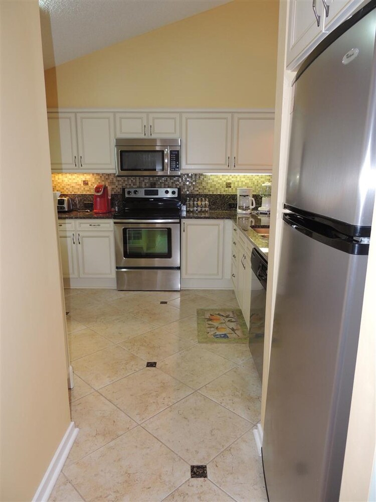 Kingston Residences Resort 1 and 2 Bedroom Villas - photo 10