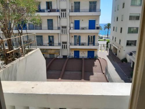 L'escale Azurienne - carbon neutral hotel in Nice