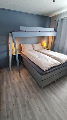 Arctic Lodge Tromvik with jacuzzi — 4-Star Luxury Hotel in Tromso, Norway