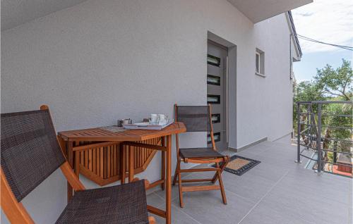 Pet Friendly Apartment In Pirovac — 4-Star Luxury Hotel in Pirovac, Croatia