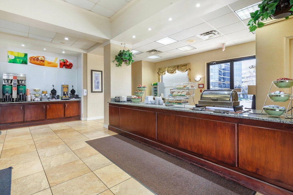 Suburban Studios Tysons Corner - photo 26
