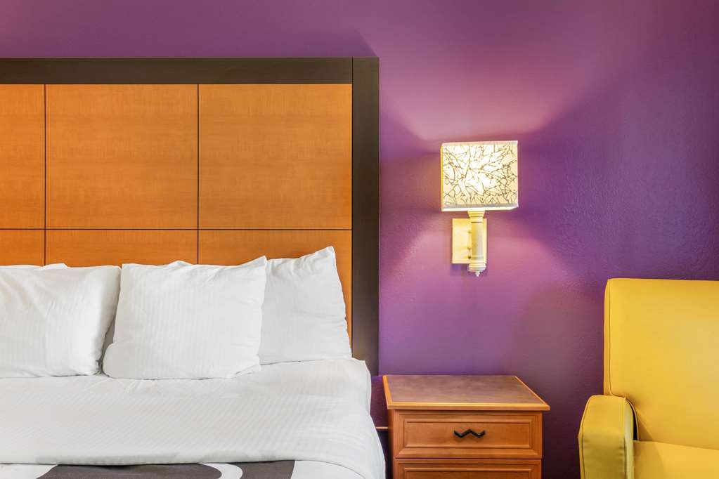 La Quinta Inn by Wyndham Odessa - photo 34
