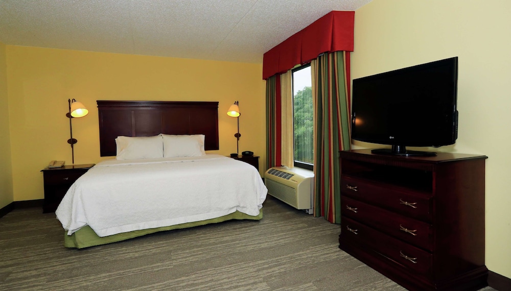 Hampton Inn & Suites Lamar - photo 44