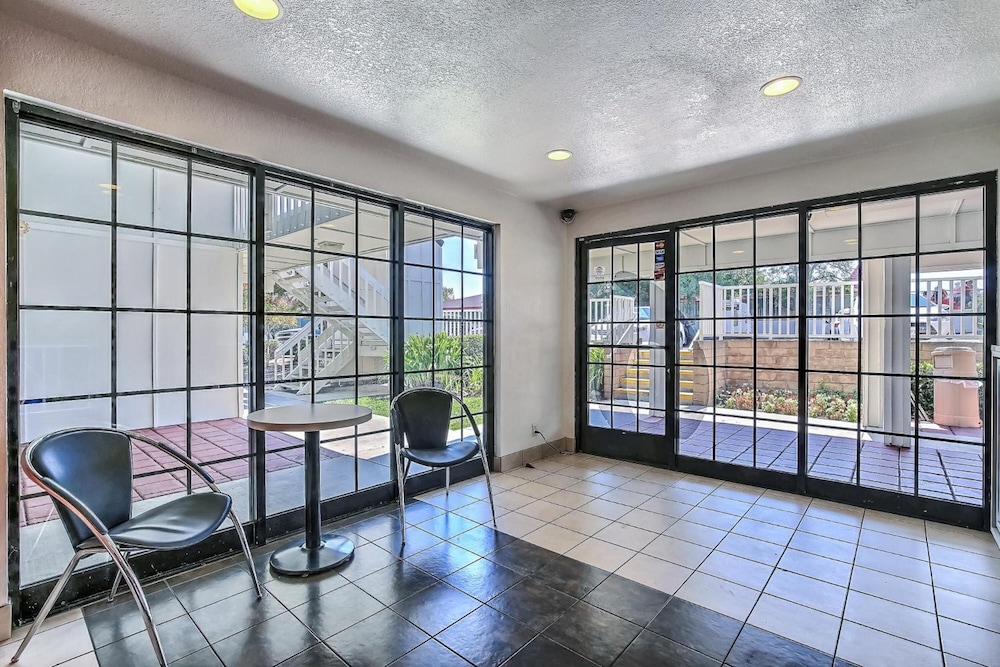 Super 8 by Wyndham Livermore - photo 25