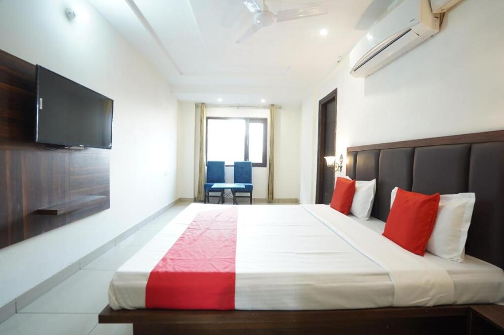 OYO 86335 Hotel Grey Orchid