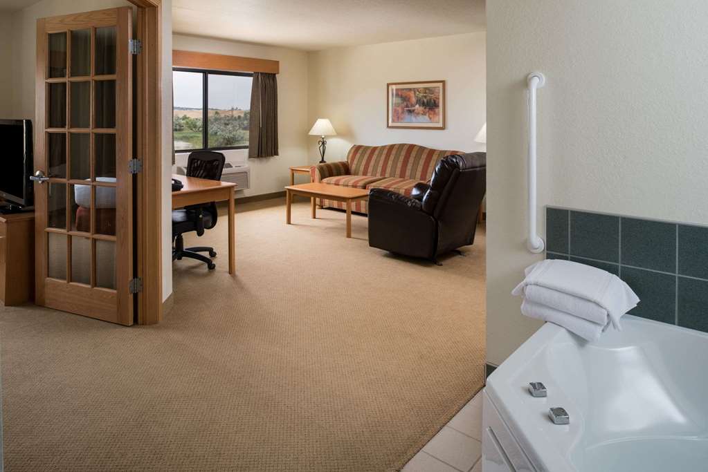 AmericInn by Wyndham Belle Fourche - photo 16