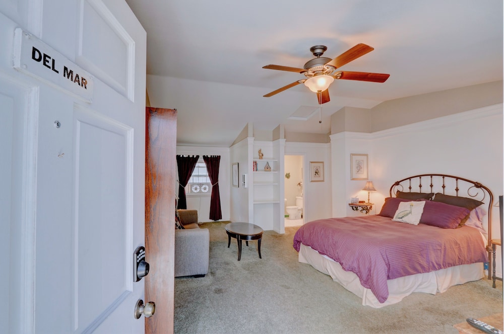 Pelican Cove Inn - photo 59