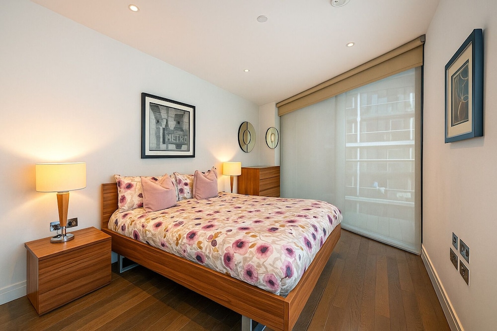 Two Bedroom Flat Heart of London — 4-Star Luxury Hotel in London, United Kingdom